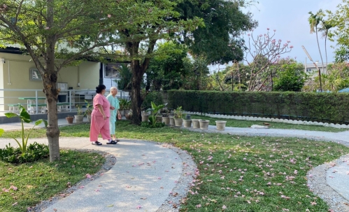 ห้อง 4 เตียง ตึก รัชดา 42