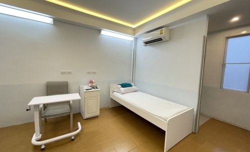 ห้องเดี่ยว ตึก รัชดา 42